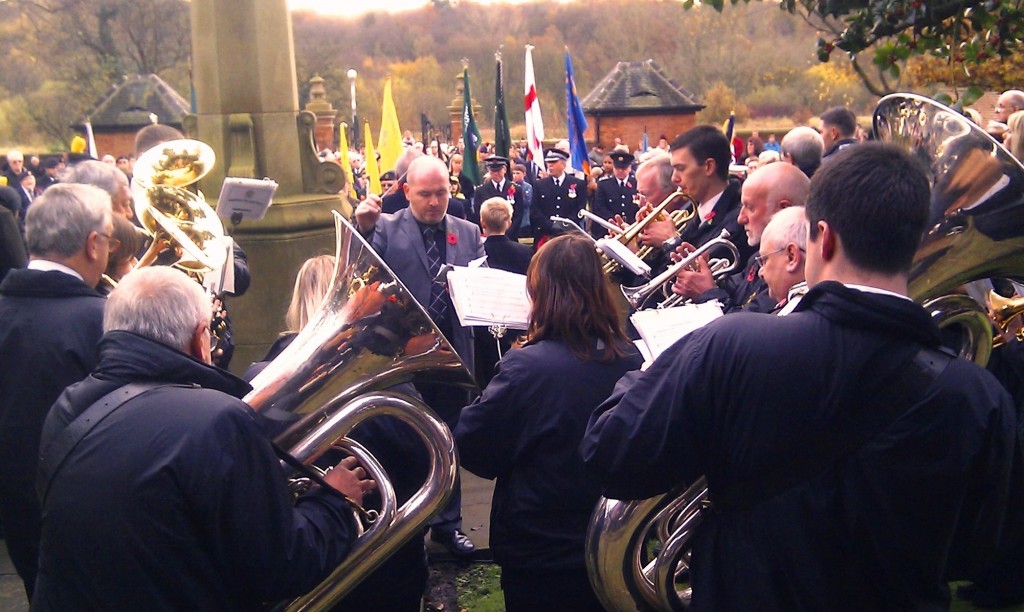 Remembrance Sunday 2011 At the Cenotaph in Middleton