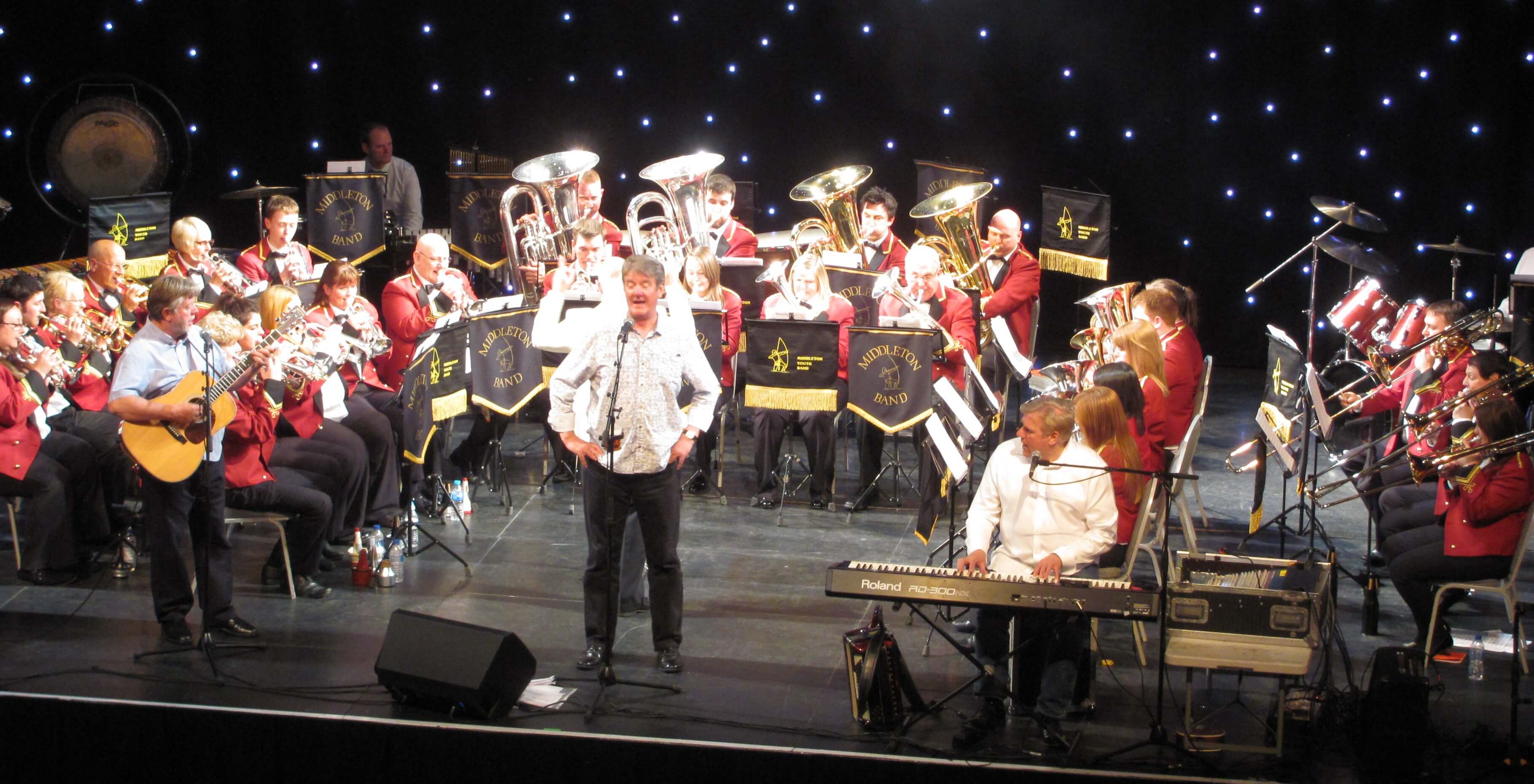 Middleton Band and the Houghton Weavers